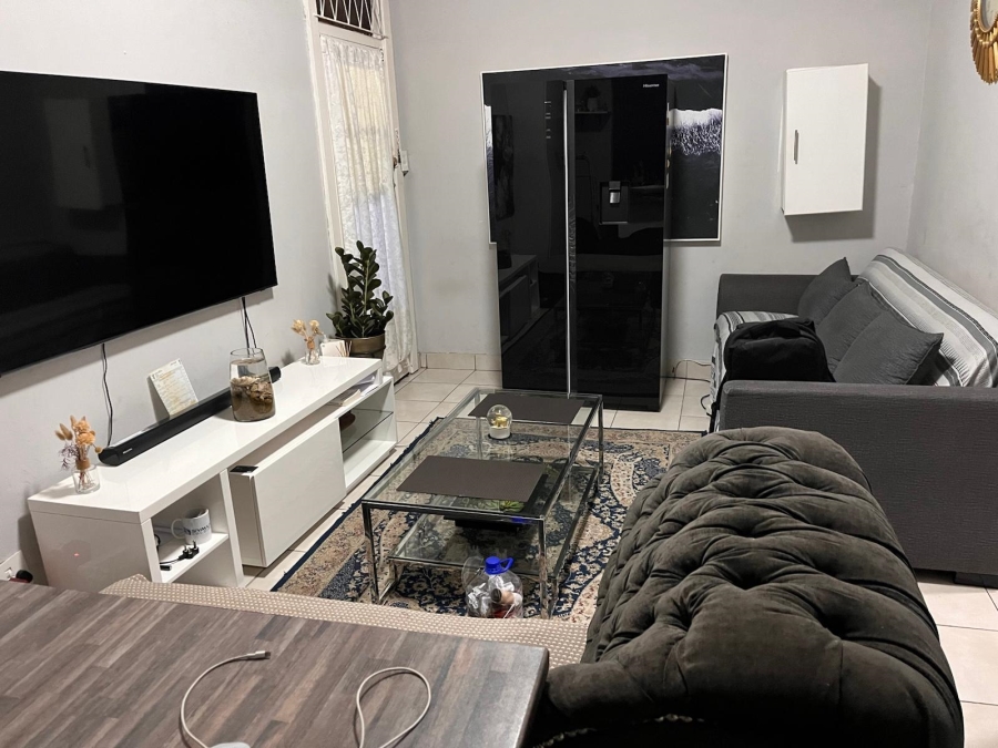 1 Bedroom Property for Sale in Southernwood Eastern Cape